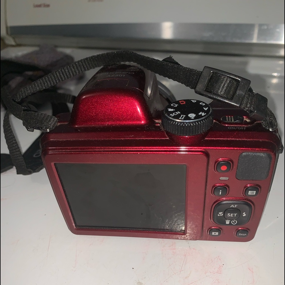 Brand new. Never really used. Just need my money back from it.